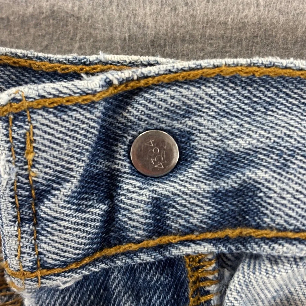 Levis 501 Original Fit Mens Light Wash Blue Straight Leg Button Fly Jeans 36x32